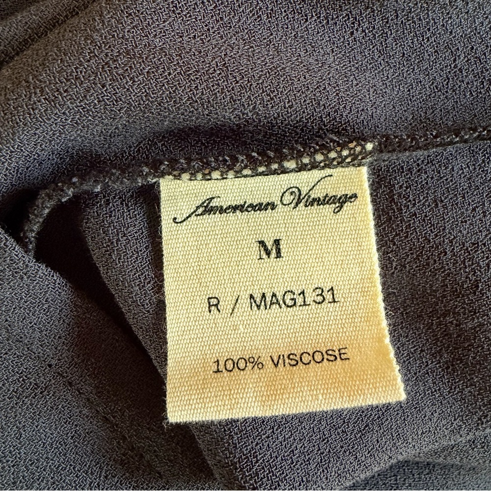American Vintage Simple Modest Long Sleeve Black Dress - Picture 8 of 10